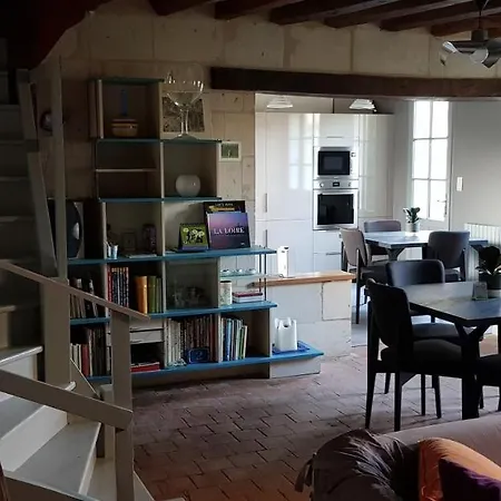 Affittacamere Chambres D'hotes La Haute Cormerie 3*